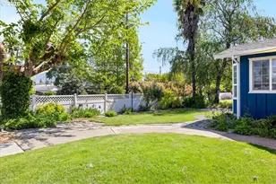 975 Fruitdale Dr, Grants Pass, OR 97527 - Photo 7