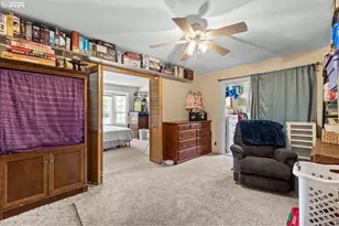 975 Fruitdale Dr, Grants Pass, OR 97527 - Photo 9
