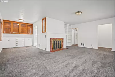 890 E 22nd Ave, Eugene, OR 97405 - Photo 3