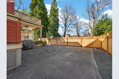 237 239 NE Graham St, Portland, OR 97212 - Photo 45