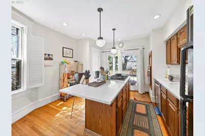 237 239 NE Graham St, Portland, OR 97212 - Photo 13