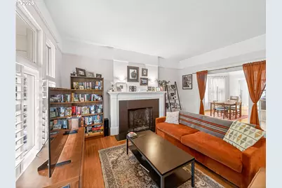 237 239 NE Graham St, Portland, OR 97212 - Photo 5