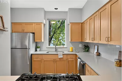 2024 SW Howards Way #405, Portland, OR 97201 - Photo 9