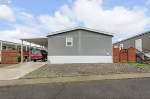 222 NW Broc Dr, Winston, OR 97496 - Photo 3