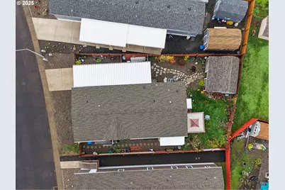 222 NW Broc Dr, Winston, OR 97496 - Photo 29