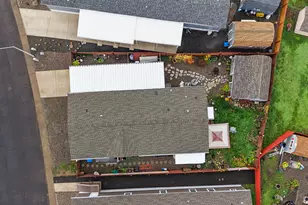 222 NW Broc Dr, Winston, OR 97496 - Photo 29