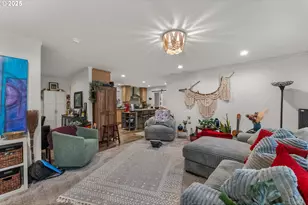 222 NW Broc Dr, Winston, OR 97496 - Photo 5