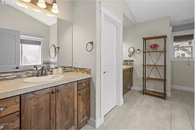5102 E Longest Dr, Newberg, OR 97132 - Photo 21