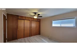 76376 River Rd, Oakridge, OR 97463 - Photo 23