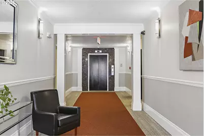 4320 S Corbett Ave #102, Portland, OR 97239 - Photo 3
