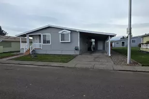 1402 Pioneer Way, Forest Grove, OR 97116 - Photo 3