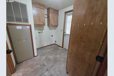 1402 Pioneer Way, Forest Grove, OR 97116 - Photo 15