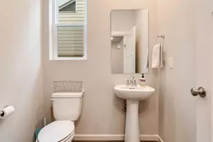 1663 NW Edgar St, McMinnville, OR 97128 - Photo 7