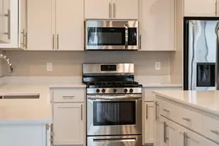 1663 NW Edgar St, McMinnville, OR 97128 - Photo 17