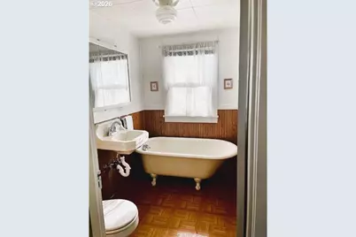 280 Water St, Heppner, OR 97836 - Photo 9