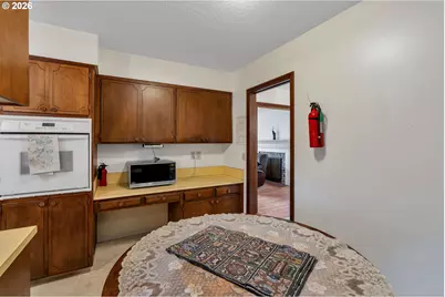 3909 NE 135th Ave, Portland, OR 97230 - Photo 11