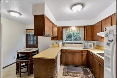 3909 NE 135th Ave, Portland, OR 97230 - Photo 13