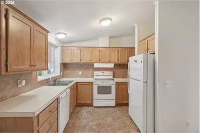 51540 Westlake Dr, Scappoose, OR 97056 - Photo 17
