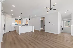 12159 SW Autumnview St, Tigard, OR 97224 - Photo 11