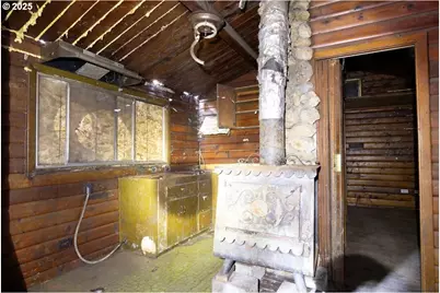 9020 Elk Creek Rd, Trail, OR 97541 - Photo 27