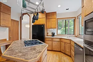 10125 SW 72nd Ave, Portland, OR 97223 - Photo 9