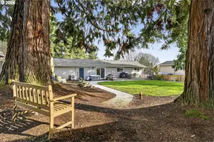 242 NW Ione St, Dundee, OR 97115 - Photo 35