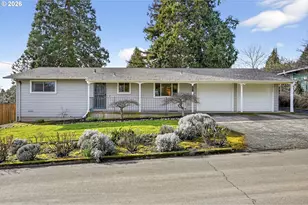 242 NW Ione St, Dundee, OR 97115 - Photo 1