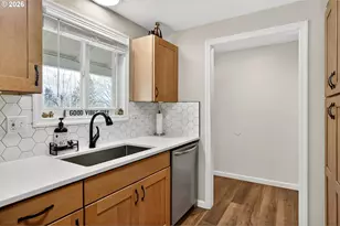 242 NW Ione St, Dundee, OR 97115 - Photo 19