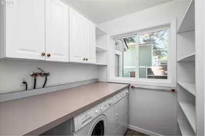 2331 Todd St, Eugene, OR 97405 - Photo 11