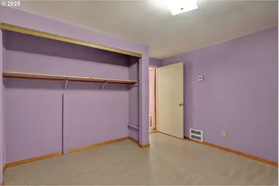 11406 E Mapleton Rd, Mapleton, OR 97453 - Photo 9