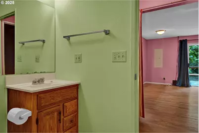 11406 E Mapleton Rd, Mapleton, OR 97453 - Photo 13