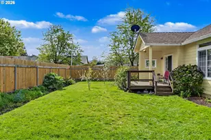 860 N 2nd St, Silverton, OR 97381 - Photo 41