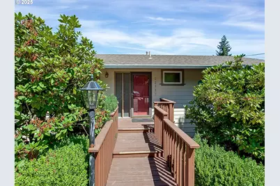 22805 SW Highland Dr, Sherwood, OR 97140 - Photo 3