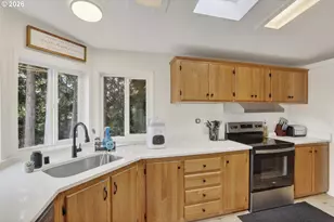 1218 W C St, Rainier, OR 97048 - Photo 17