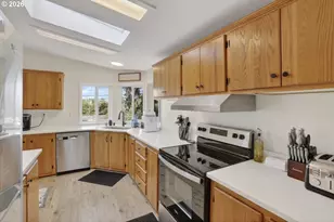 1218 W C St, Rainier, OR 97048 - Photo 15