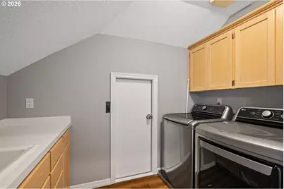 10565 SW Cormorant Dr, Beaverton, OR 97007 - Photo 35