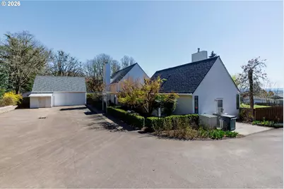 3251 SW Redmond Hill Rd, McMinnville, OR 97128 - Photo 5