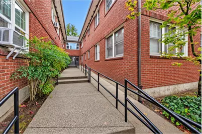 701 NE 28th Ave #18, Portland, OR 97232 - Photo 17