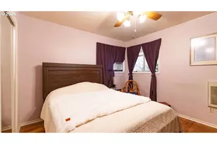 11726 SE Oak St, Portland, OR 97216 - Photo 13