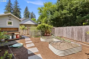 2592 N P Cir, Washougal, WA 98671 - Photo 39