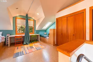 3010 Hendricks Hill Dr, Eugene, OR 97403 - Photo 25