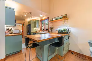 3010 Hendricks Hill Dr, Eugene, OR 97403 - Photo 13