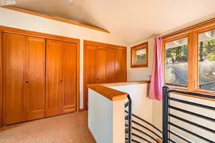 3010 Hendricks Hill Dr, Eugene, OR 97403 - Photo 31