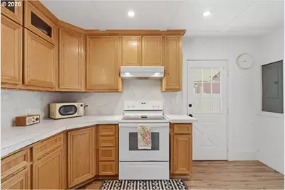 1023 B St, Washougal, WA 98671 - Photo 13
