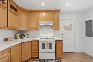 1023 B St, Washougal, WA 98671 - Photo 13