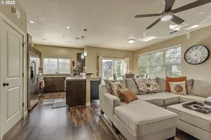 7959 NE Rockne Way, Hillsboro, OR 97006 - Photo 3