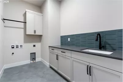 9244 SW 74th Ave, Portland, OR 97223 - Photo 5