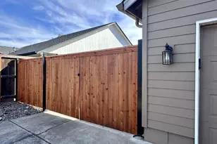 963 Hazelnut Ln, Springfield, OR 97478 - Photo 43