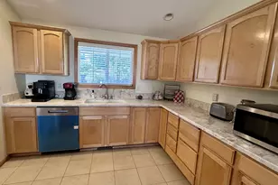 963 Hazelnut Ln, Springfield, OR 97478 - Photo 9
