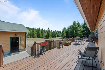 96213 Fairview Sumner Ln, Coquille, OR 97423 - Photo 3